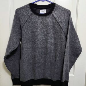 NWT - Feat Sweatershirt
